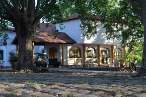  Hostal La Gloria  Ноно
